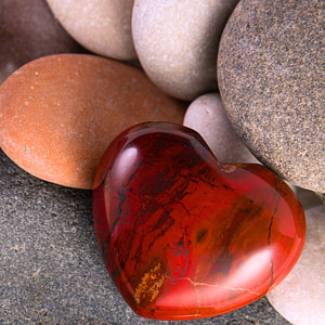 nurture jasper heart stone